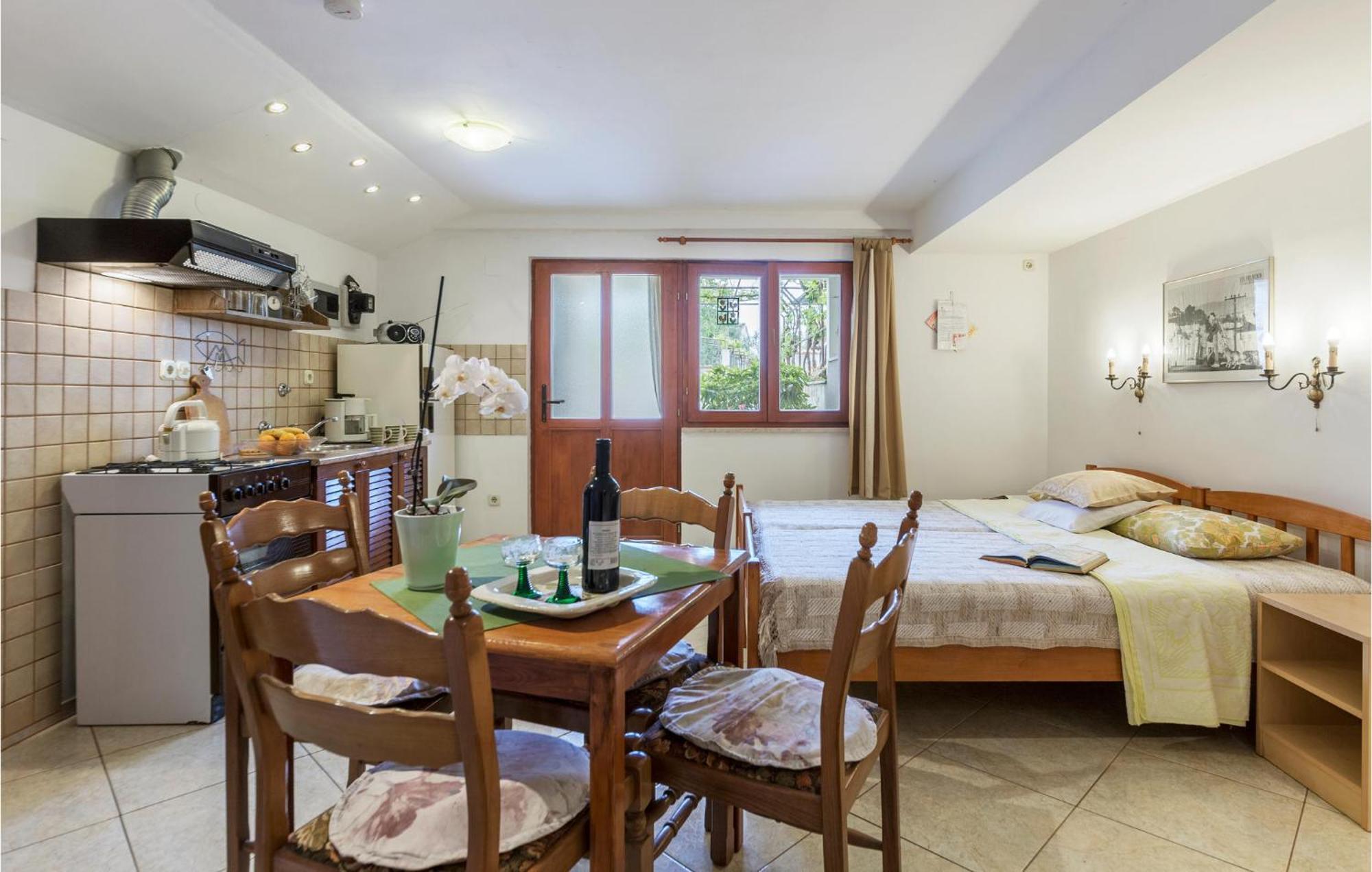 Awesome Studio In Pula With Wifi المظهر الخارجي الصورة