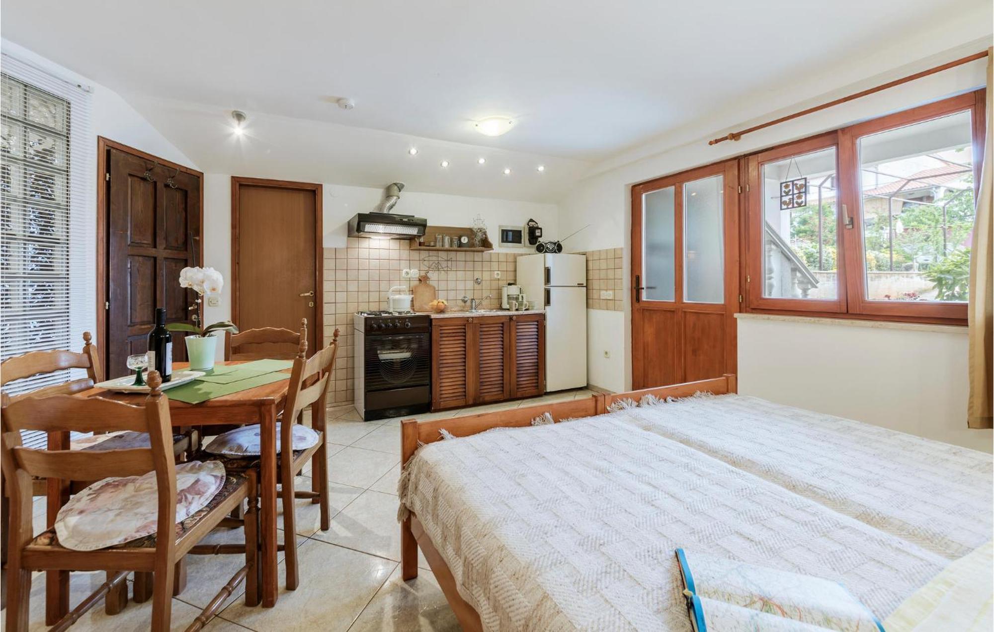 Awesome Studio In Pula With Wifi المظهر الخارجي الصورة
